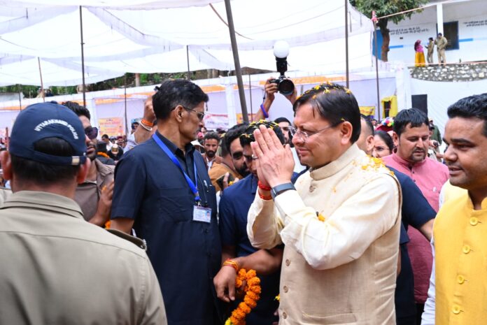 मुख्यमंत्री ने बर्नीगाड़ पहुंचकर महाविद्यालय भवन व मिनी स्टेडियम सहित लगभग 215 करोड़ से अधिक की योजनाओं का किया लोकार्पण एवं शिलान्यास।